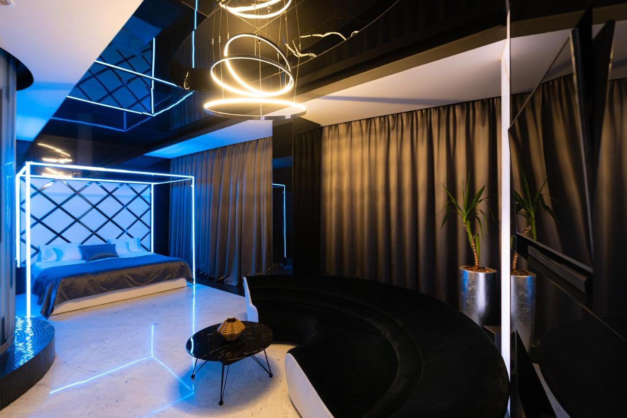 Tsarsky Hotel เคียฟ ภายนอก รูปภาพ