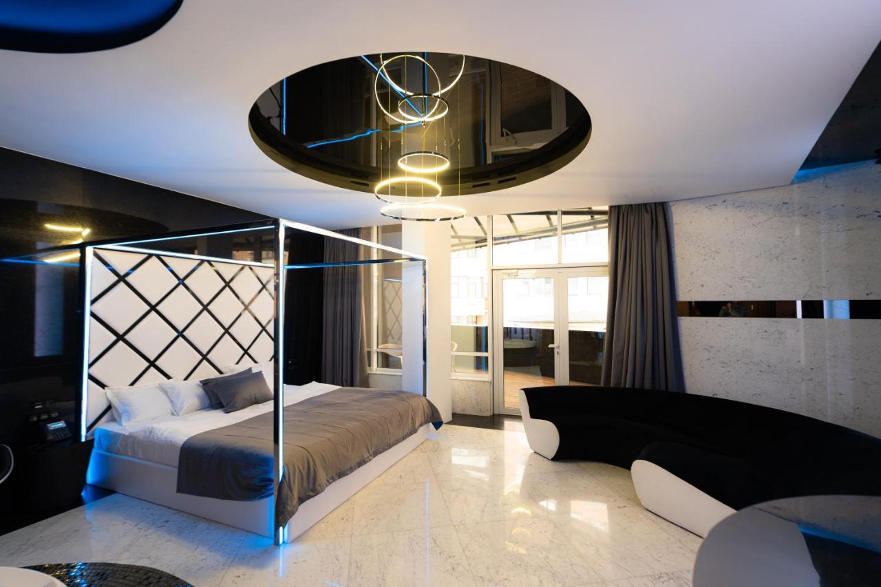 Tsarsky Hotel เคียฟ ภายนอก รูปภาพ